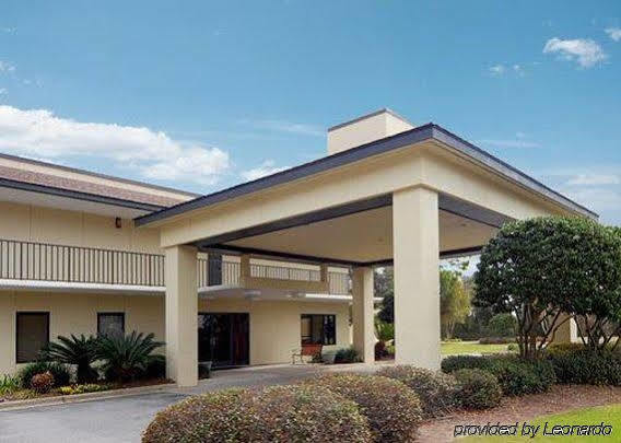 Hotel Days By Wyndham Eglin Afb 2*