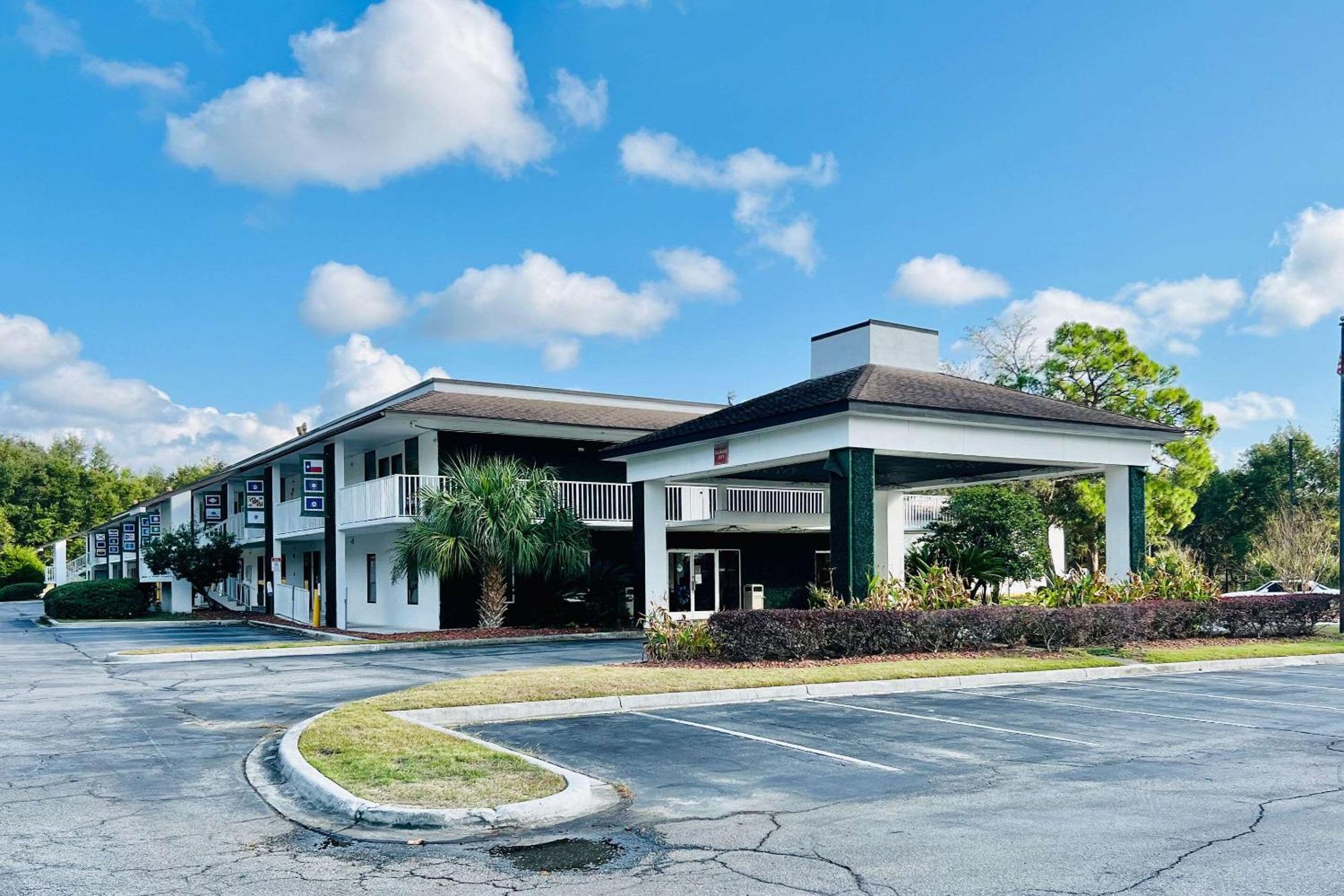 Days By Wyndham Eglin Afb Hotel Niceville